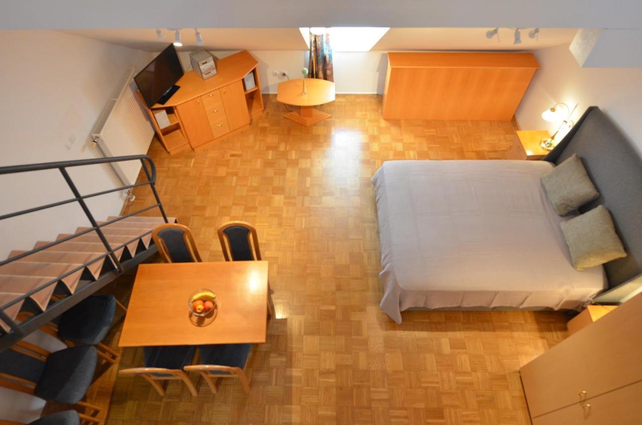 רוגאסקה סלאטינה Apartments Vektor Vila Golf מראה חיצוני תמונה